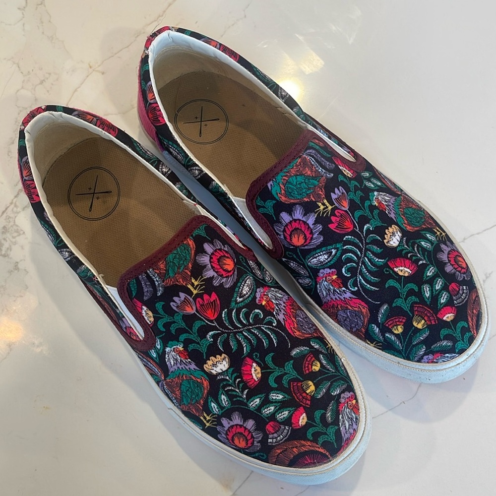 Inkkas women’s slip on